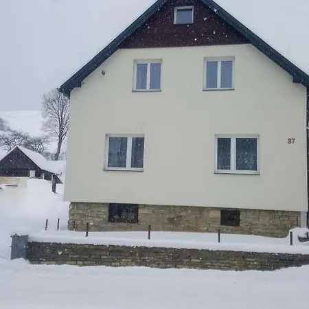 Casa de hóspedes Anna 3*